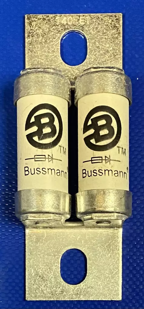 140A BS 88 690V Erikoisnopeavaroke - British Standard sulakkeet (BS) - EET140 - 1