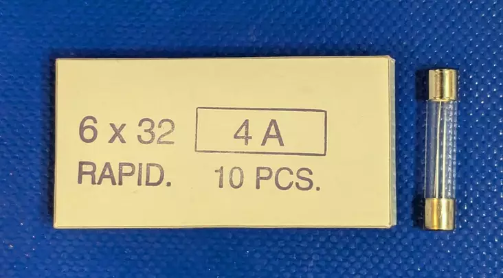 6,3*32 mm 4A 250V F Lasiputkisulake - Lasiputkisulakkeet 6,3x32mm nopeat (F) j - 3021366-6030400 - 1