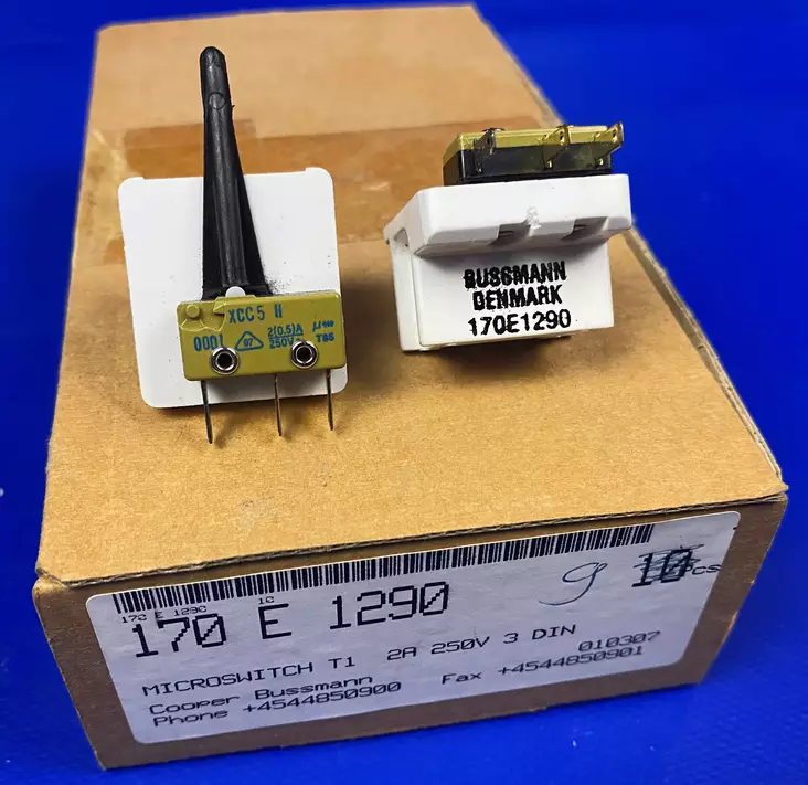 Mikrokytkin T-tyyppi universaali 00-3 - Tarvikkeet NH-kahvavarokealustoille - 170E1290 - 1