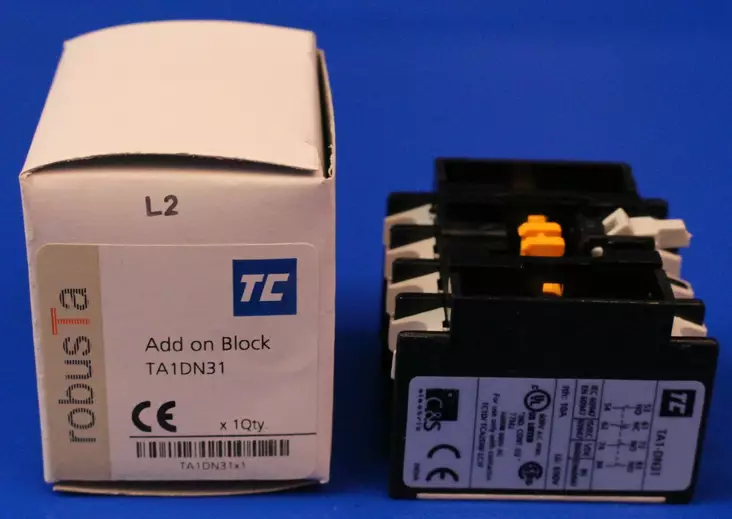 Päälle asennettava apukosketin 3NO/ 1NC - Kontaktorien apukoskettimet ja pneum.aja - TA1DN31 - 1