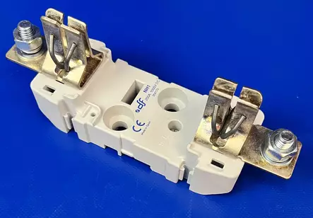 NH-1 160A 1-nap. M10-M10 Photovoltaic 1000Vdc - NH-Kahvavarokealustat DIN43620 ja DIN436 - 354172 - 1