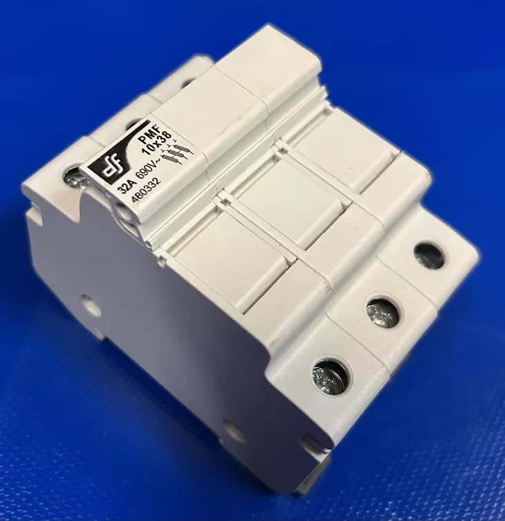 10*38 mm 3-nap PMF DIN-kisko Putkivaroke-al. - Sulakepitimet 10x38mm sulakkeille - 3121487-480332 - 1