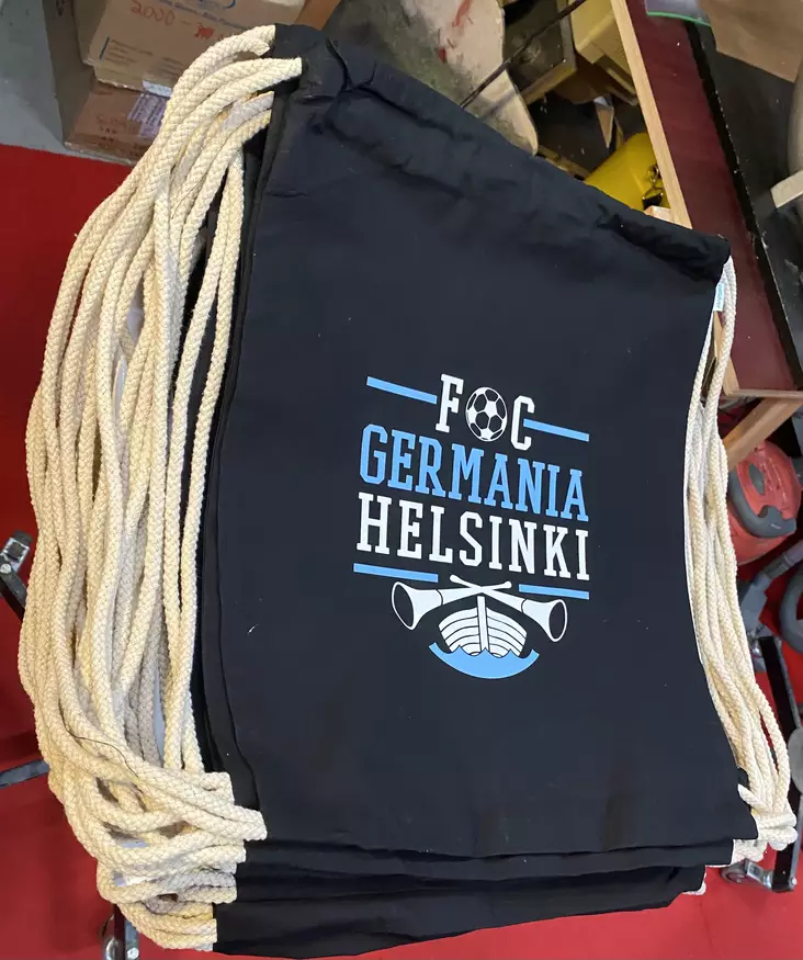 Lämpöprässi polttaripaita painatus, yrityslogo tai sponsorilogo tuotteeseen max. A4 kokoisena - Iso sponsori-logo yli 100x100mm - 2072 - 1