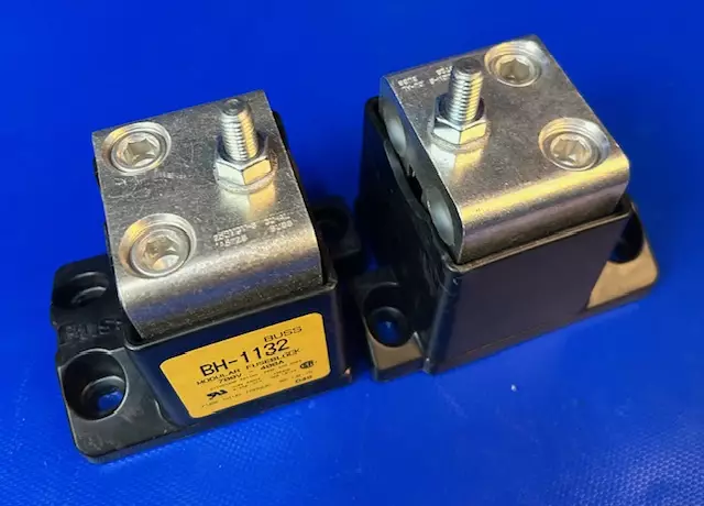 USA-mallinen Sulakepidin koko BH-1 400A 2500V - USA ja Canada sulakepesät Bussmann - BH-1132 - 1