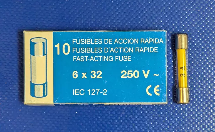 6,3*32 mm 3A 250V F Lasiputkisulake - Lasiputkisulakkeet 6,3x32mm nopeat (F) j - 503003 - 1