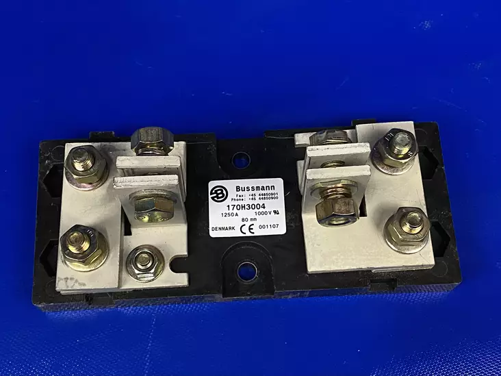 NH1C-3/110mm 1250A 1400V Kahvavarokealusta - NH-Kahvavarokealustat DIN43620 ja DIN436 - 170H3004 - 1