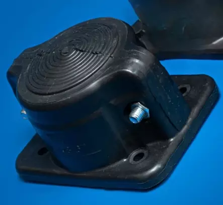 Multilaippa MC1 1x8-67mm IP55 Ral 9005 - Trelleborg halkaistavat laipat - FLMC1-3400365 - 1