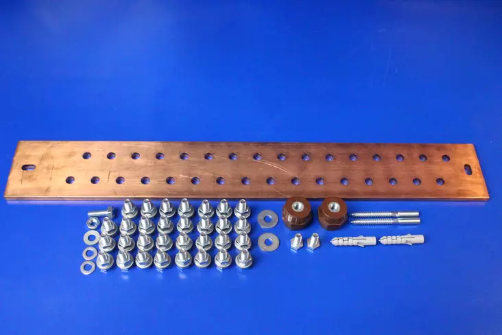 Maadoituskisko ECS-MKP-10100700M1232 - ECS-MKP Pulttiliitäntäiset päämaadoitusk - 1901525 - 1