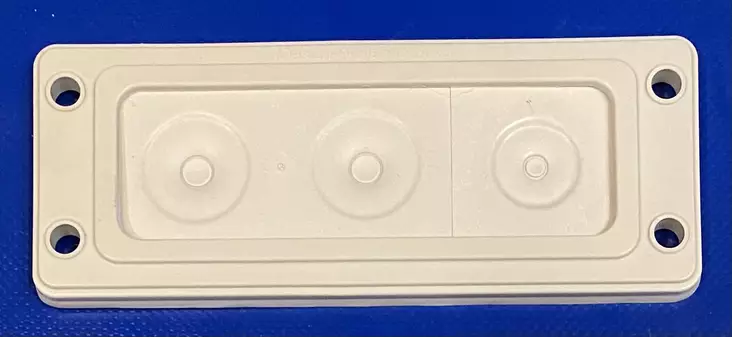 Ykköskoon multilaippa TSS-FL13B (1xM20 6-13mm + 2xM25 7-18mm), multilaippa vedonpoistolla - TSS Modifioitavat multilaipat - 2665405B - 1