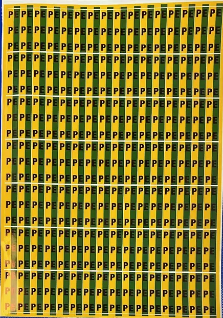 Johdinmerkkaustarra PE Ke/Vi musta teksti arkilla112kpl, yhden tarran koko 13x41mm. PE teksti tarrrassa 3 kertaa - A4 4-väri Muotoonleikatut tarrat  - TARPE - 1