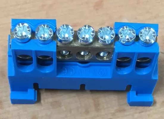 N-kisko 7*16mm² Sininen DIN-kiskoon - Ruuviliitäntäiset N- ja PE-kiskot - ECSRN7-ECS-MK-Basi - 1