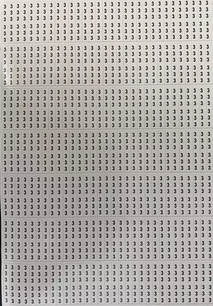 Johdinmerkkaus tarra numero 3, tarrat tulevat arkkina jossa numeroa 3 on 224kpl, yhden tarran koko 6x38mm - A4 4-väri Muotoonleikatut tarrat  - TararkNro3x224kpl - 1