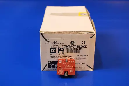 Avautuva NC kosketinlohko metallikoteloille - 22mm metalliset painikkeet ja tarvikkeet - RB2BE102BM - 1