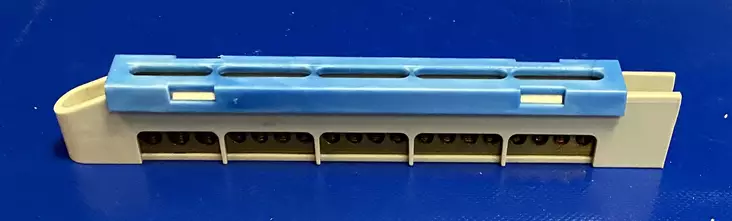 N rima LZ-18 16x1,5-16+3x6-25mm² - Ruuviliitäntäiset N- ja PE-kiskot - 47118LZ18N - 1