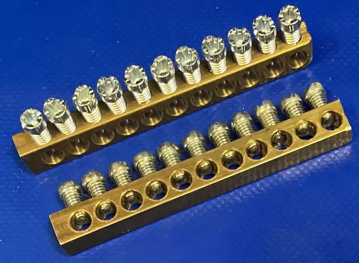 SET11 PE-/N-kisko ECS-MK-BASIC-SET 11x16mm² - Ruuviliitäntäiset N- ja PE-kiskot - SET11_irto - 1