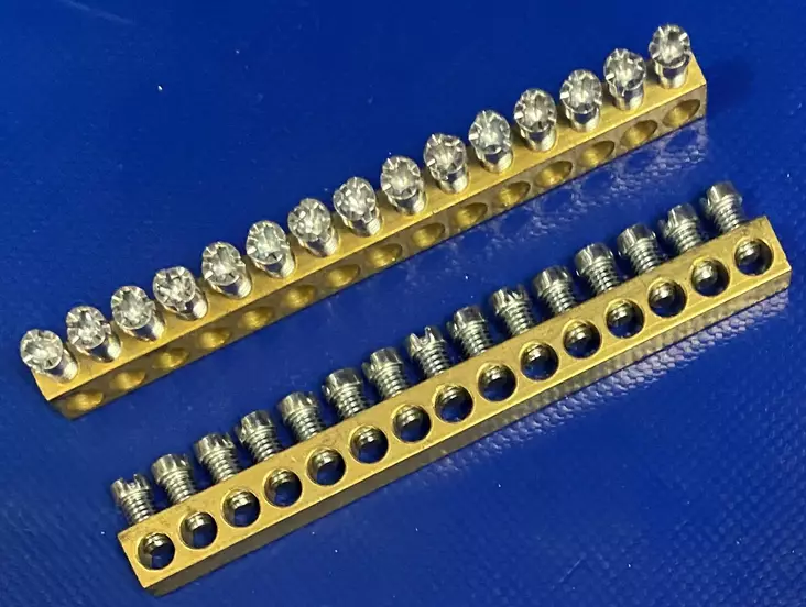 SET15 PE-/N-kisko ECS-MK-BASIC-SET 15x16mm² - Ruuviliitäntäiset N- ja PE-kiskot - SET15_irto - 1