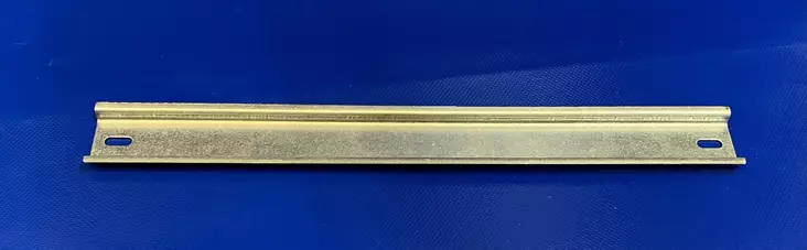 DIN kisko 247mm 35*7,5mm reijitetty M5*10mm - DIN-Kiskot - DIN35247R - 1