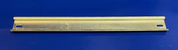 DIN kisko 285mm 35*7,5mm reijitetty M5*10mm - DIN-Kiskot - DIN35285R - 1