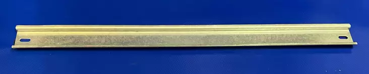 DIN kisko 420mm 35*7,5mm reijitetty M5*10mm - DIN-Kiskot - DIN35420R - 1