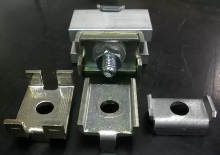 Kiskoliitin M10 3-os. 50 kpl/ ltk - Virtakiskot ja kiskoliittimet - KLM103OS - 2