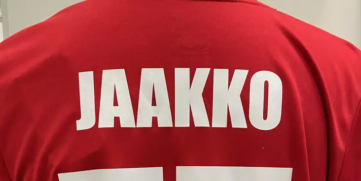 Lämpöprässi pelaajan Nimi selkään IMPACT-fontilla 50mm korkeana Nimipainatus pelipaitoihin - Pelaajan nimi 40-50mm korkealla fontilla - 2073IMPACT - 1