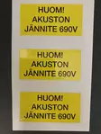 Tarra ABB => Huom! Akuston jännnite 690V - A4 4-väri Muotoonleikatut tarrat - TARakusto690V - 1